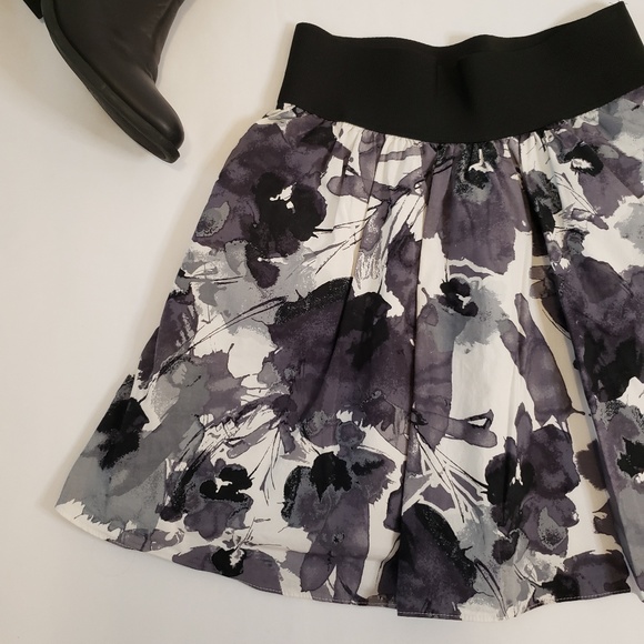 Express Design Studio Skirt - Picture 7 of 8